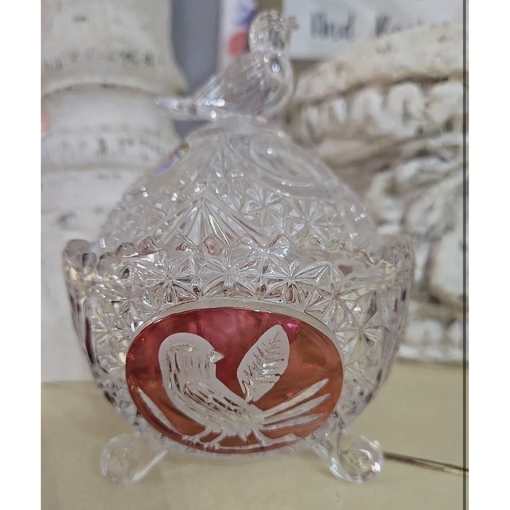 Hofbauer Byrdes Red Bird Crystal Small Oval Shaped Covered Trinket Box